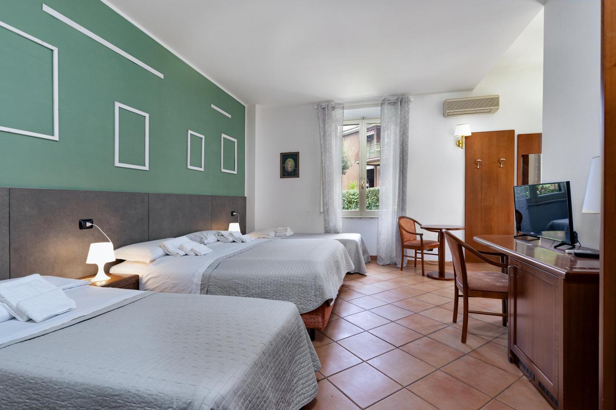 Comfort Rooms Villa Gaia Tor Vergata Rome Exterior photo