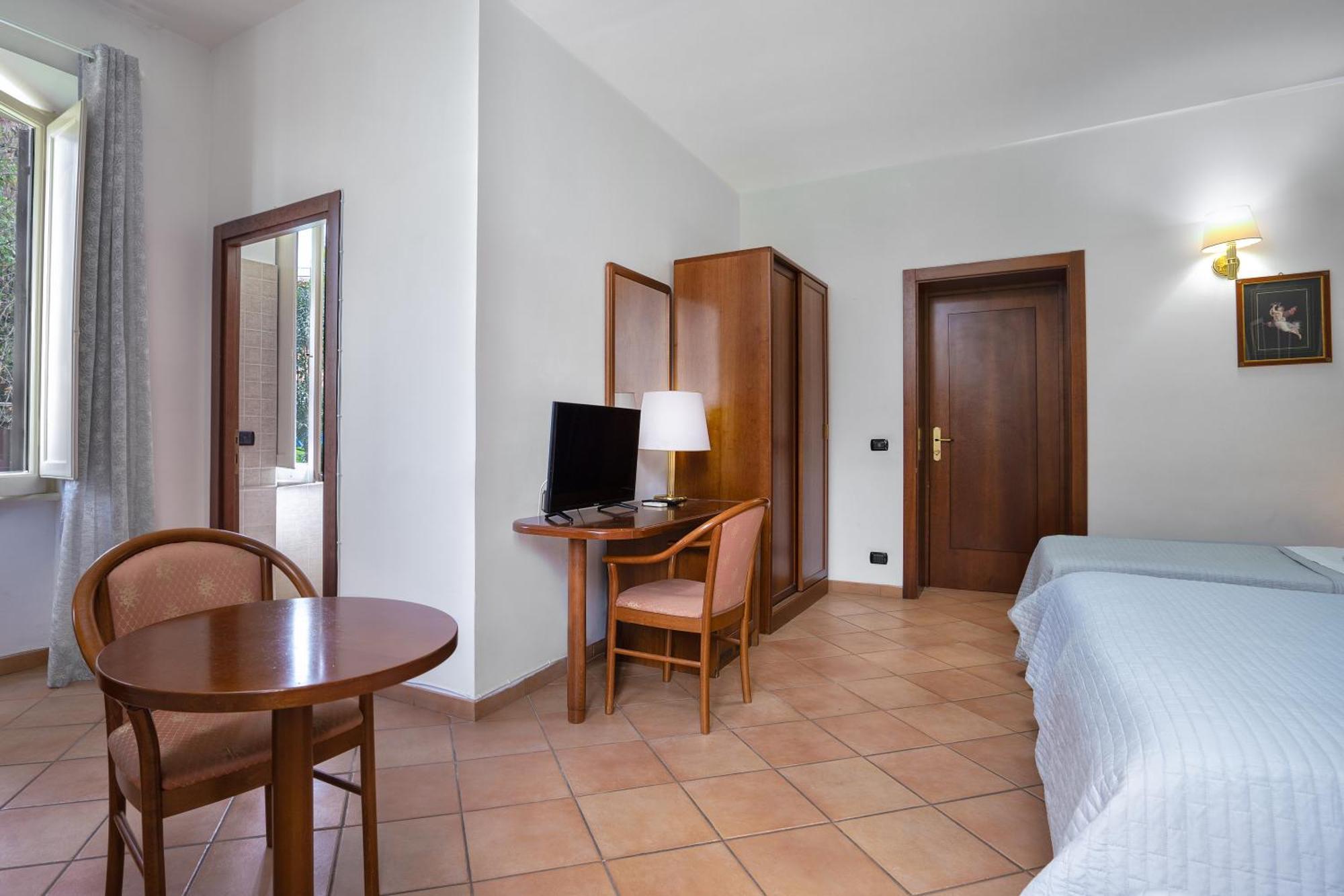 Comfort Rooms Villa Gaia Tor Vergata Rome Exterior photo